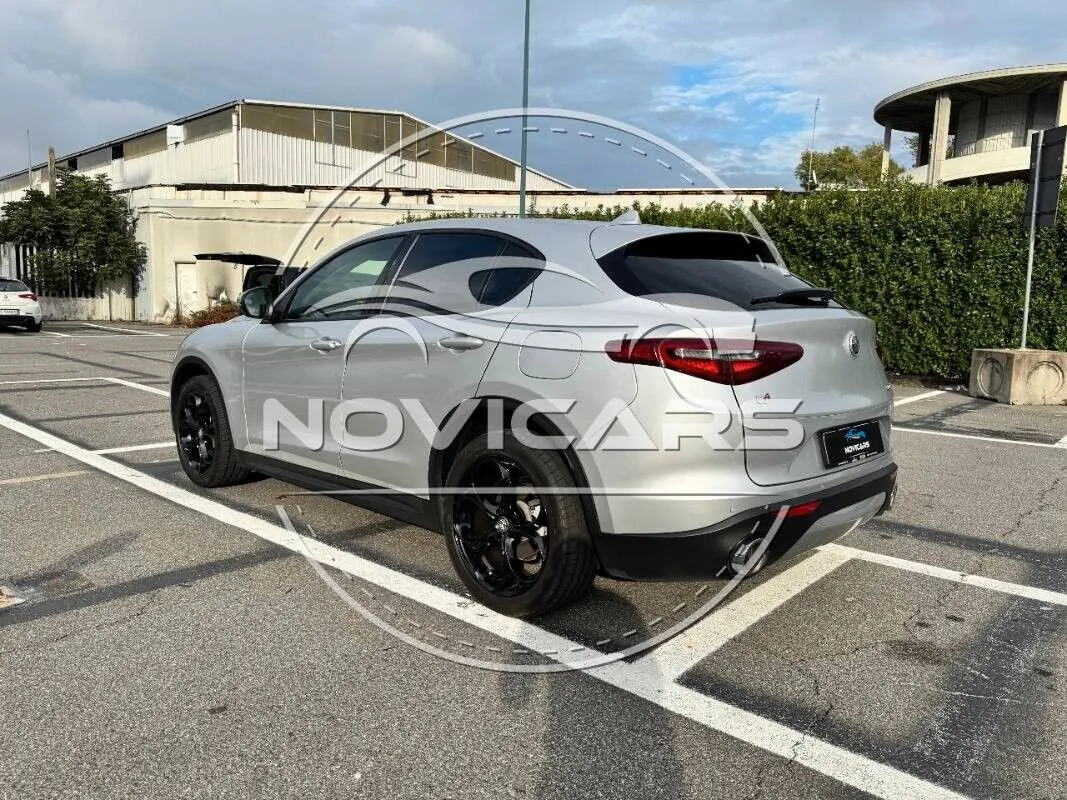 Alfa Romeo Stelvio 2018 photo 5