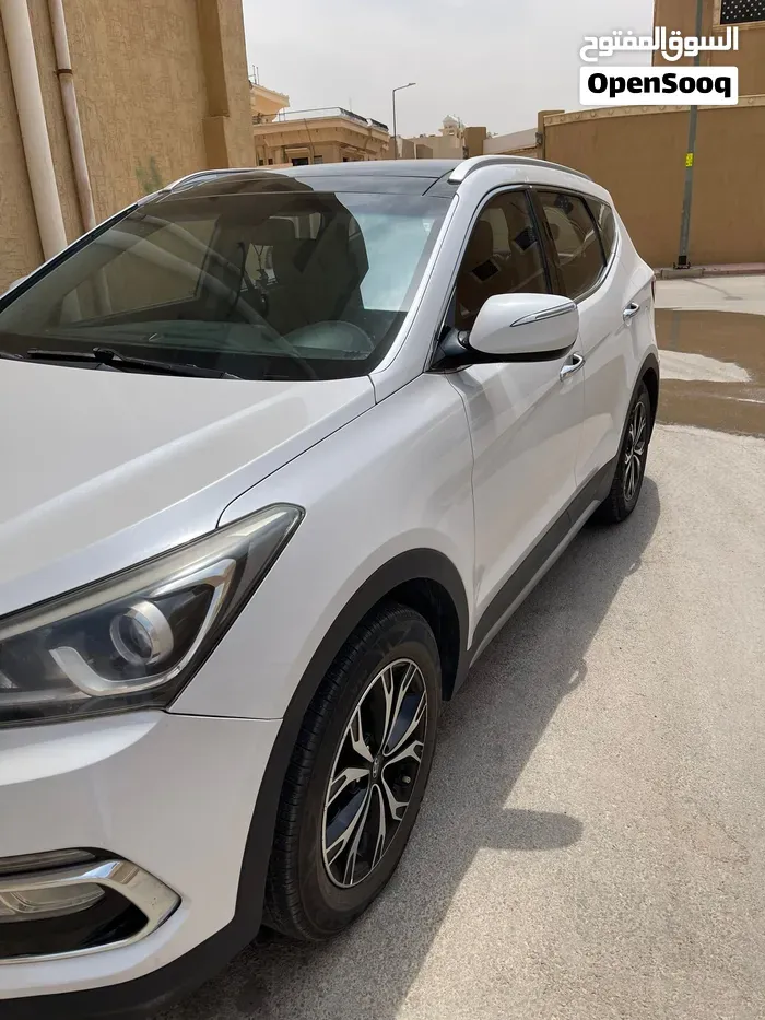 Hyundai Santa Fe 2018 photo 3