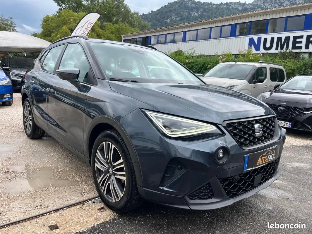 Seat Arona 2023 photo 2