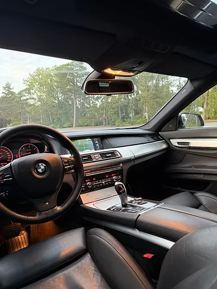 BMW 730D 2011 photo 4