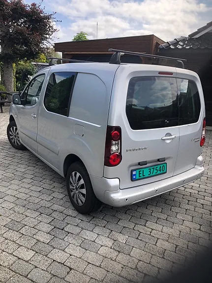 Peugeot Partner Electric 2014 photo 2
