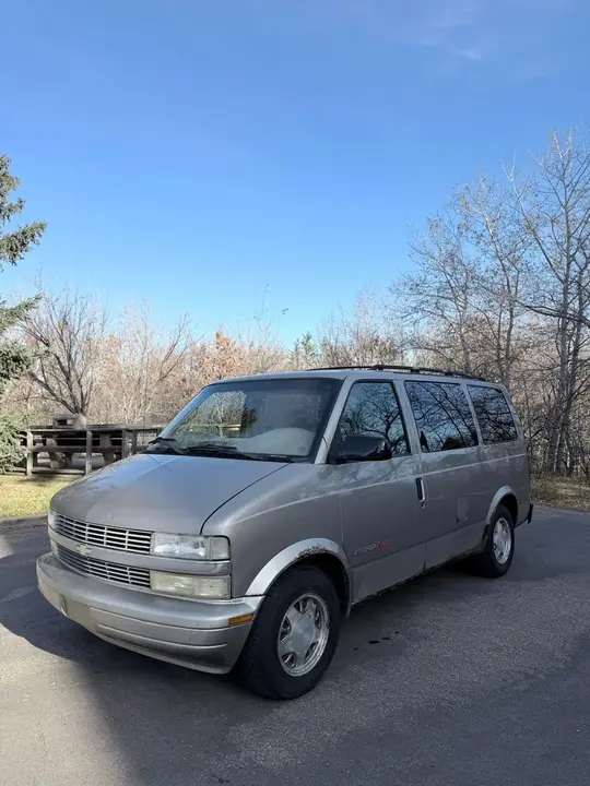 Chevrolet Astro 2002 photo 5