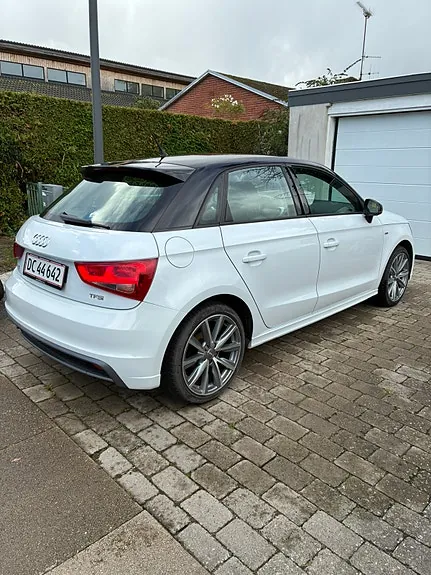 Audi A1 2014 photo 2