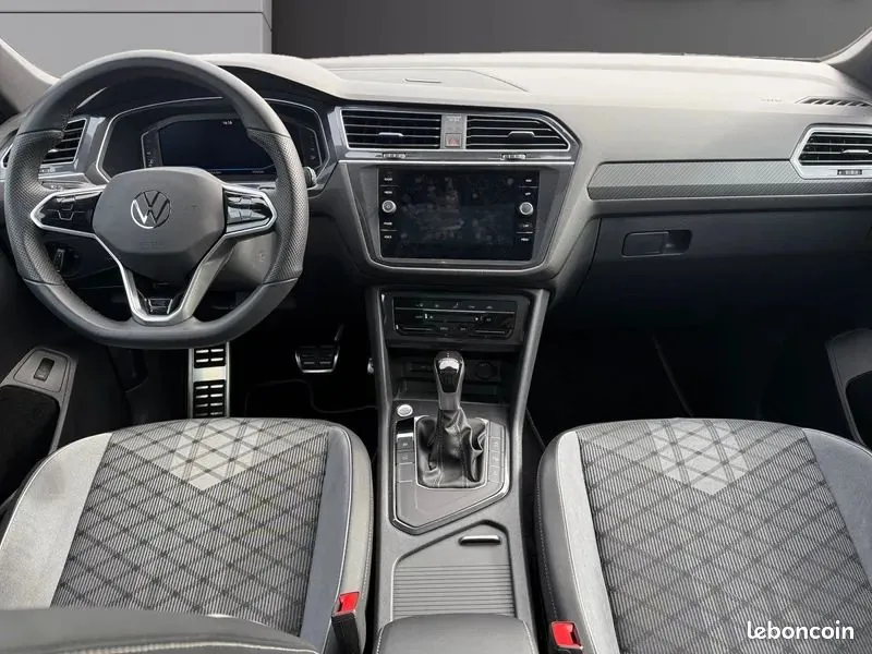 Volkswagen Tiguan Allspace 2024 photo 3