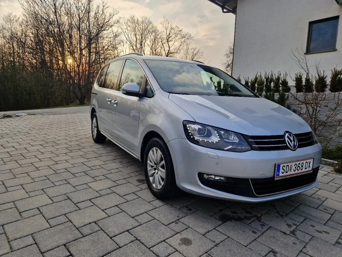 Volkswagen Sharan 2013 photo 2