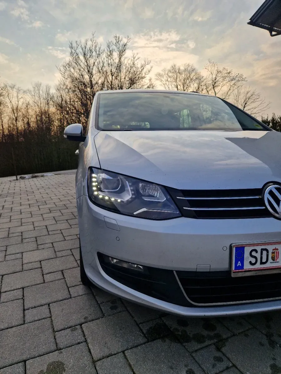 Volkswagen Sharan 2013 photo 3