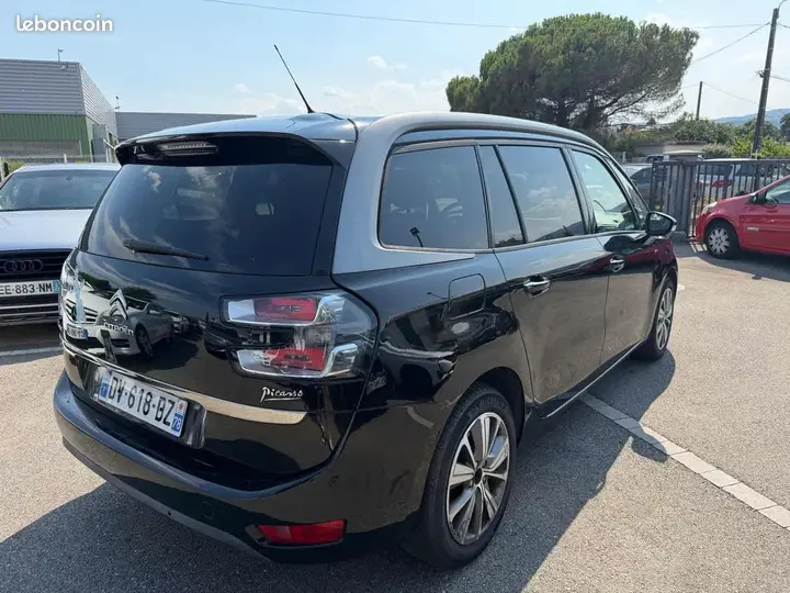 Citroen C4 2015 photo 2