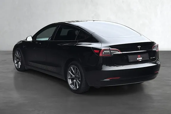 Tesla Model 3 2022 photo 4