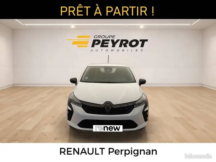 Renault Clio 2024 photo 2