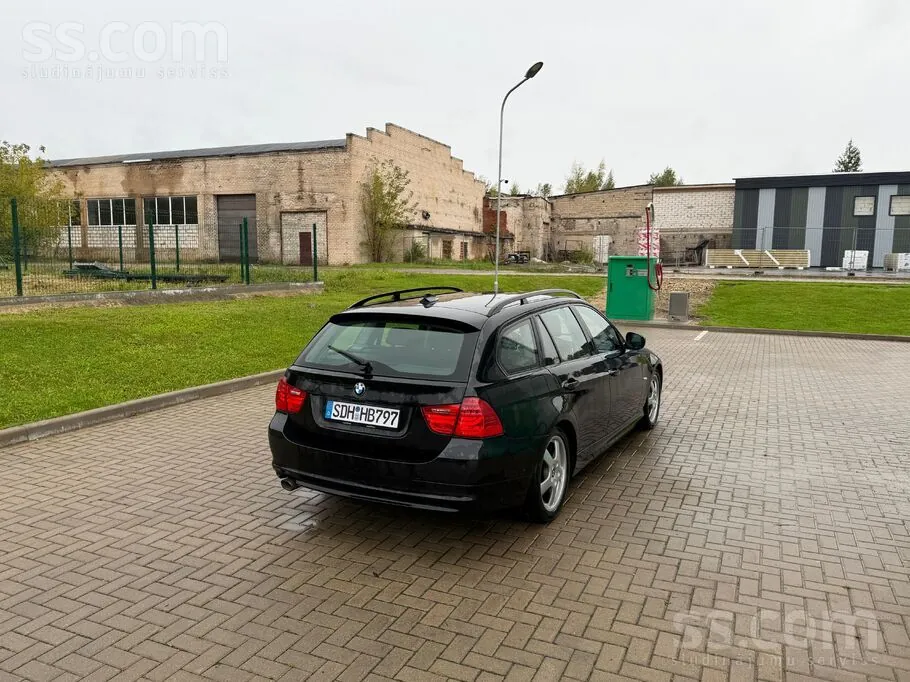 BMW 320 2008 photo 3