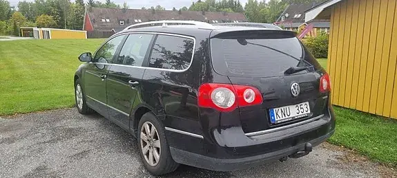 Volkswagen Passat 2010 photo 2