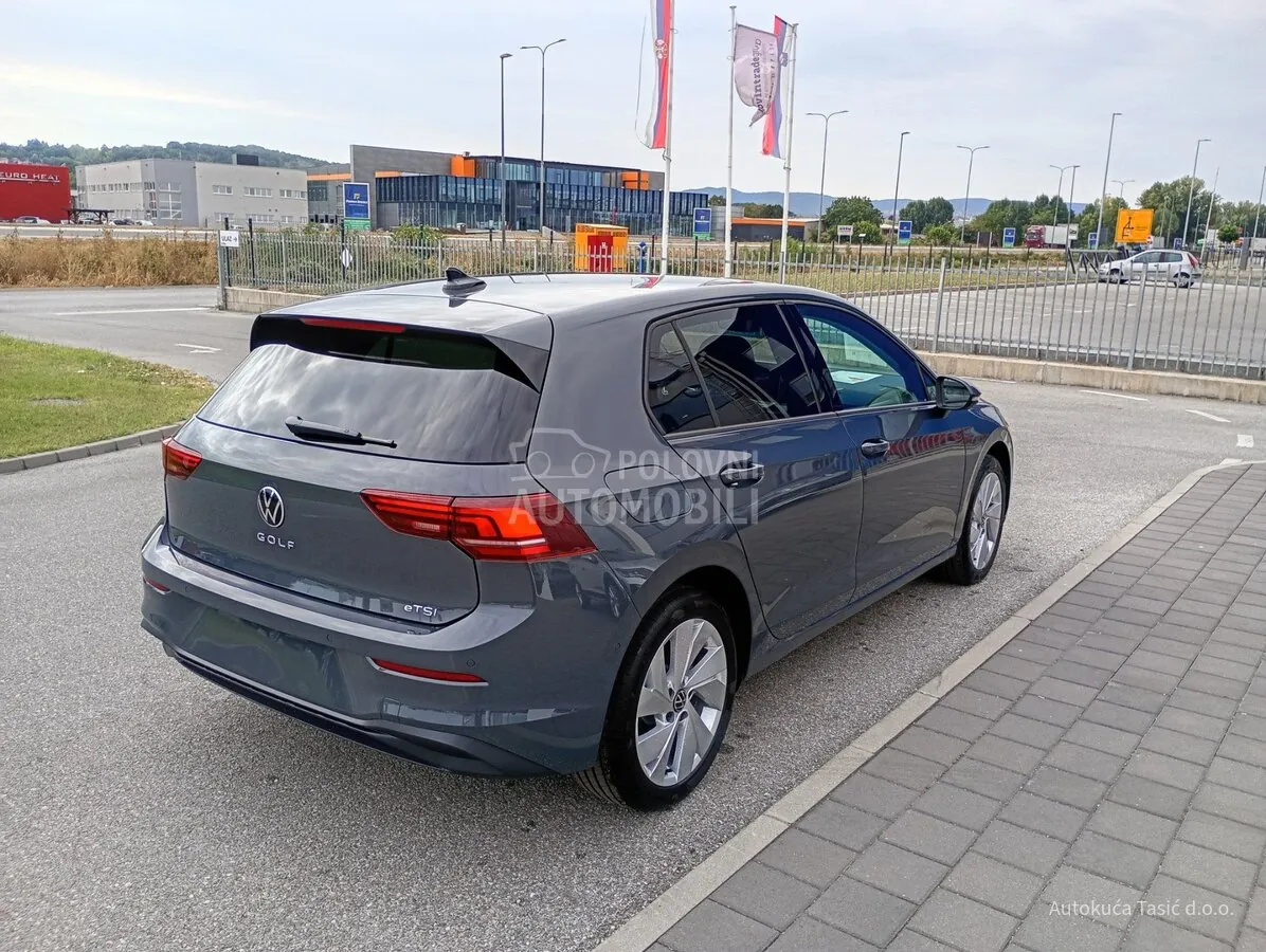 Volkswagen Golf 2026 photo 5