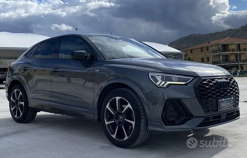 Audi Q3 2022 photo 3