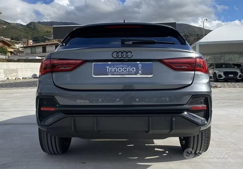 Audi Q3 2022 photo 5