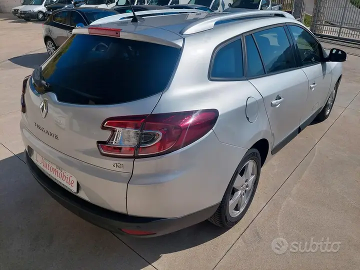 Renault Megane 2010 photo 5