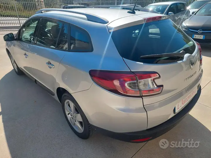 Renault Megane 2010 photo 3