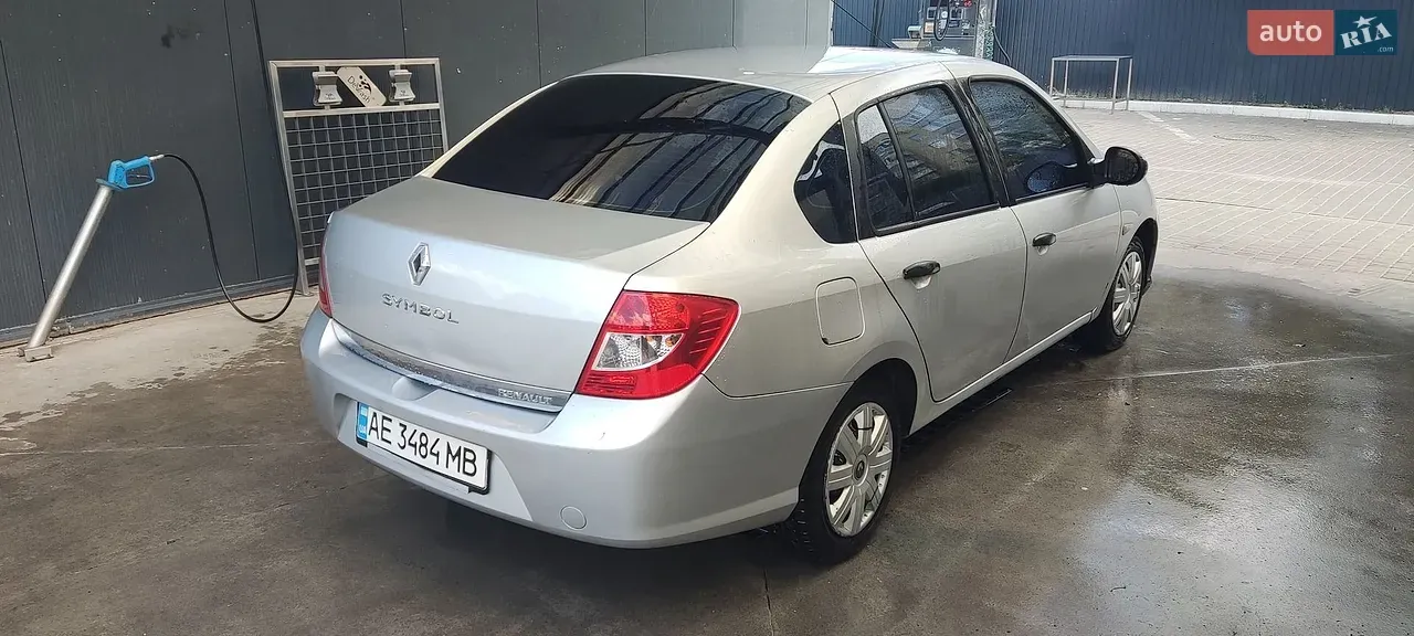 Renault Symbol 2008 photo 5