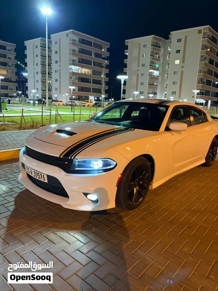 Dodge Charger 2022 photo 2