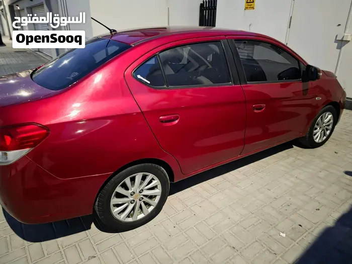 Mitsubishi Attrage 2018 photo 2