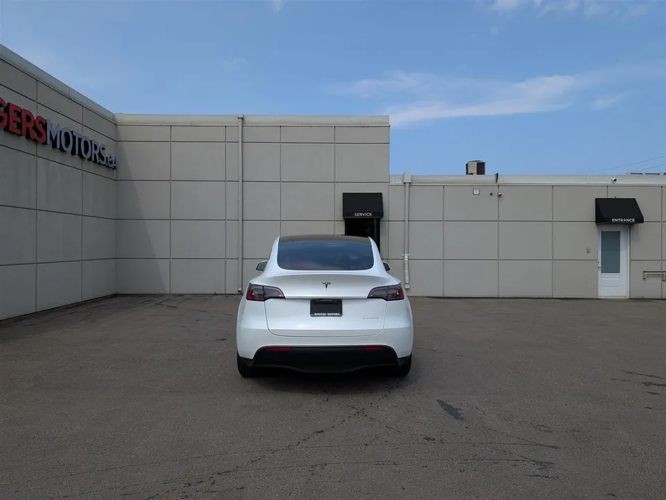 Tesla Model Y 2022 photo 4