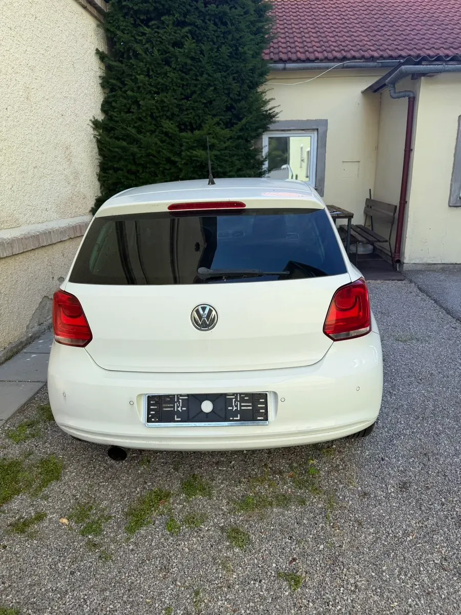 Volkswagen Polo 2009 photo 3
