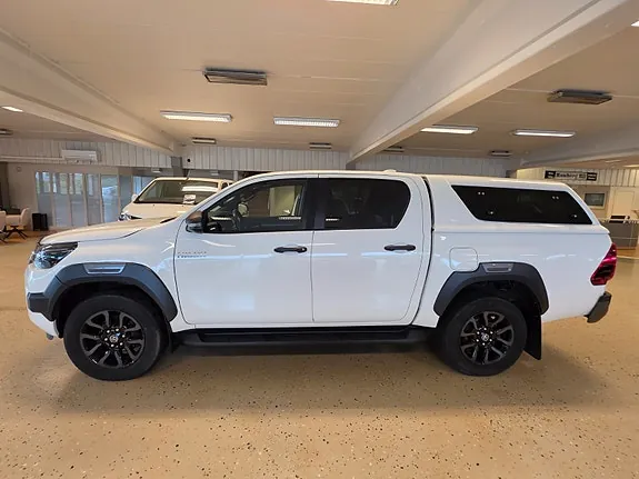 Toyota Hilux 2022 photo 2