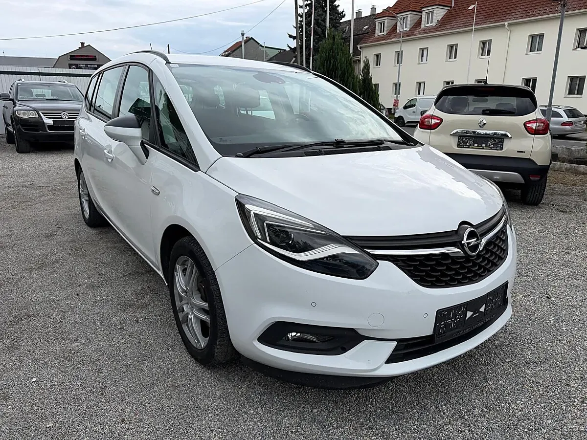 Opel Zafira 2017 photo 2