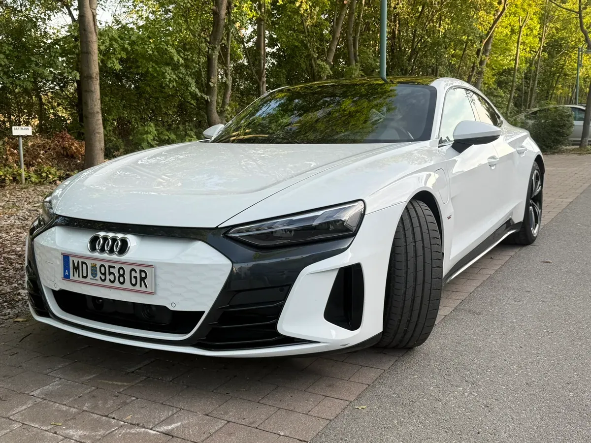 Audi E-Tron Gt 2021 photo 2
