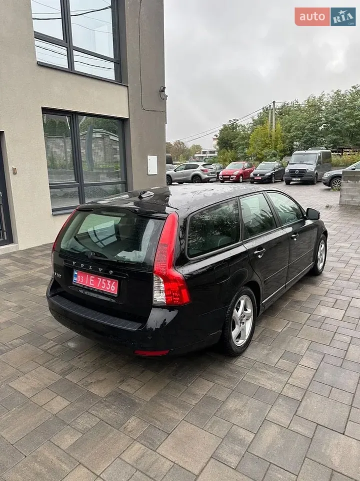 Volvo V50 2012 photo 3
