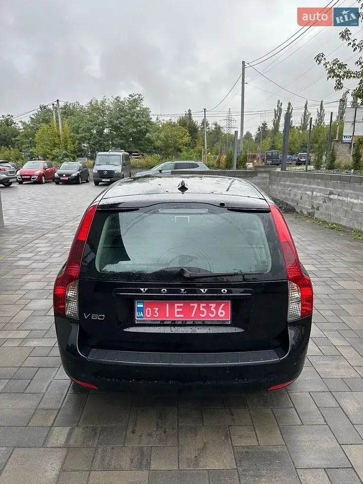 Volvo V50 2012 photo 4