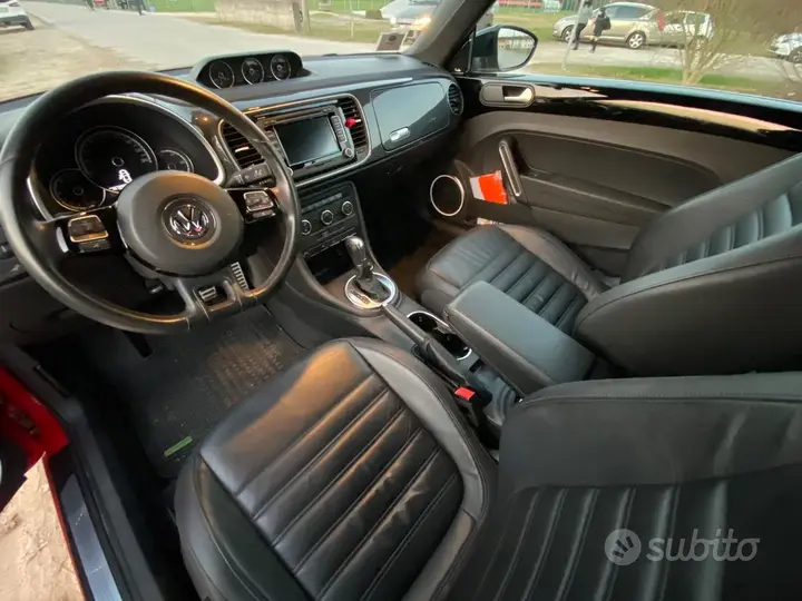 Volkswagen Beetle Cabrio 2013 photo 4