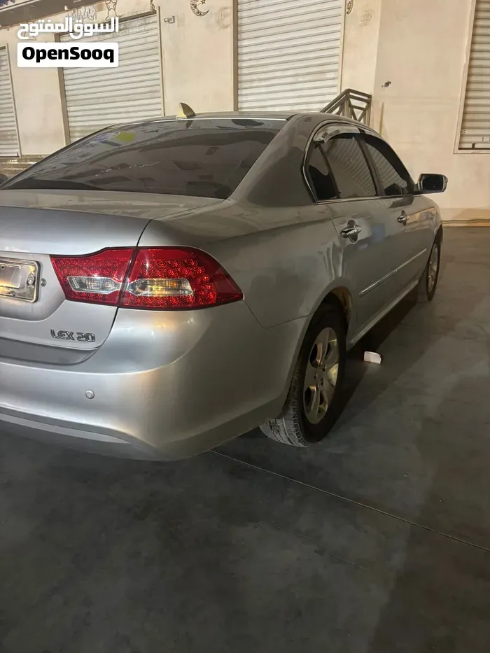 Kia Lotze 2009 photo 3