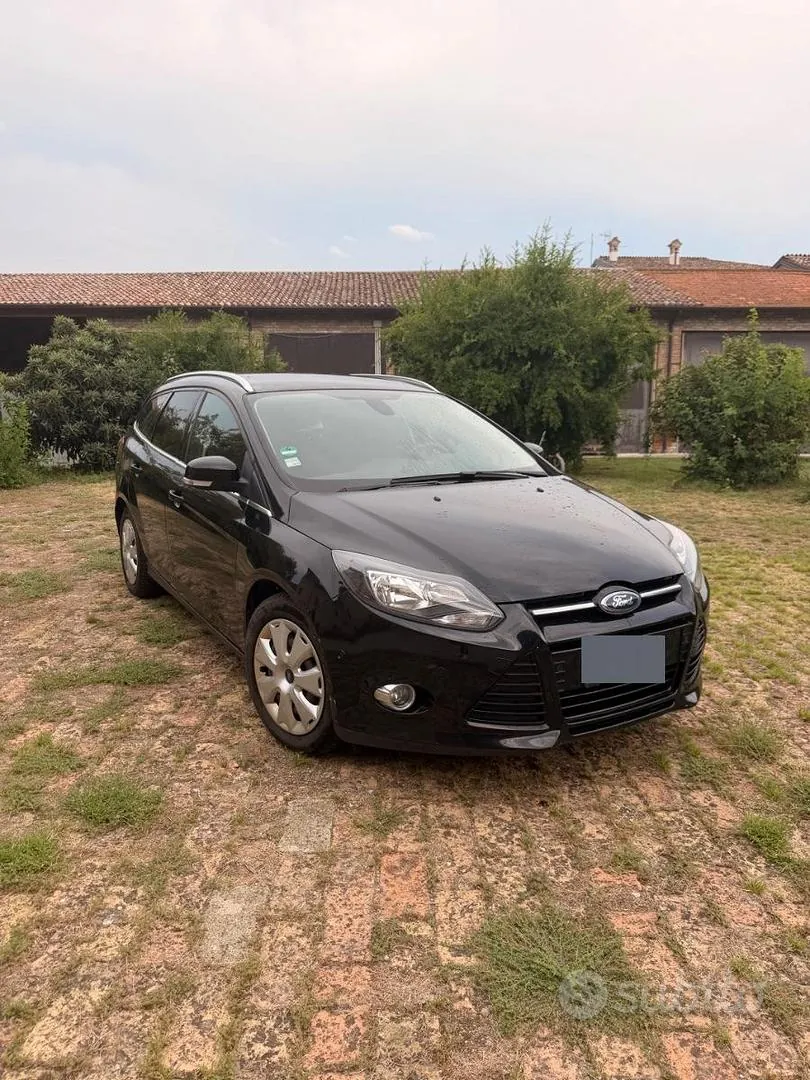 Ford Focus 2014 photo 2