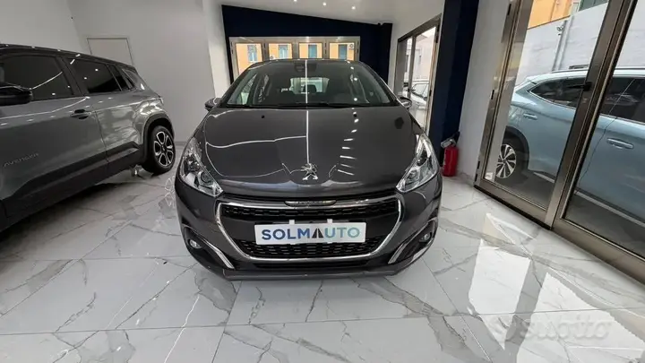 Peugeot 208 2018 photo 2