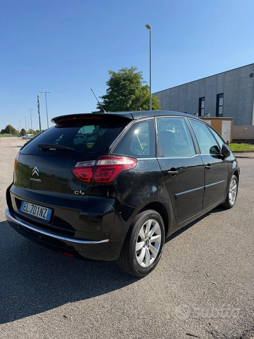 Citroen C4 Picasso 2012 photo 4