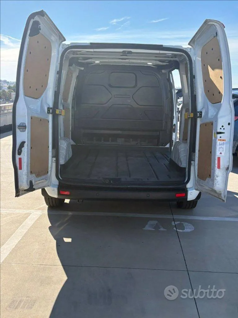 Ford Transit Custom 2023 photo 4