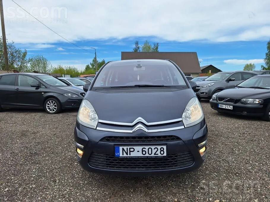 Citroen C4 Picasso 2011 photo 2