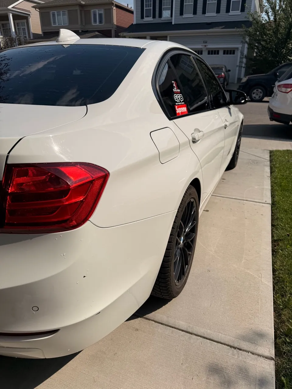 BMW 328I 2013 photo 3