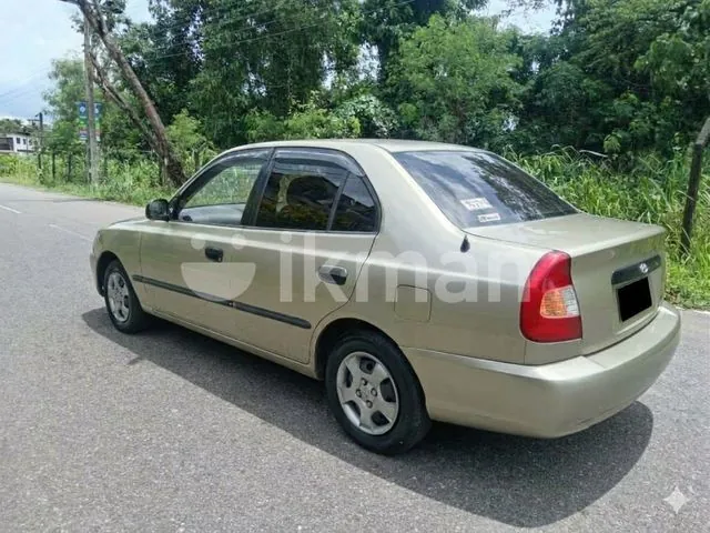 Hyundai Accent 2000 photo 3