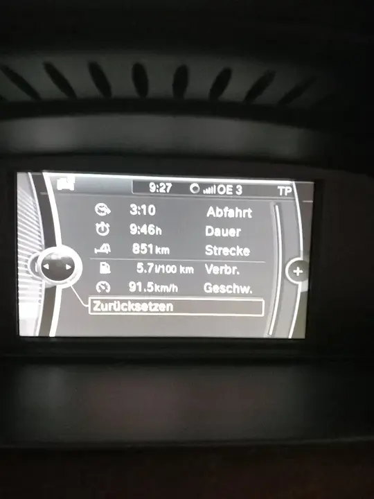 BMW 3 Series 2012 photo 2
