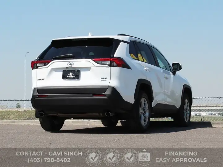 Toyota Rav4 2023 photo 3
