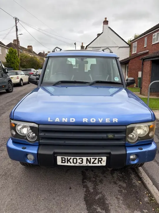 Land Rover Discovery 2003 photo 2