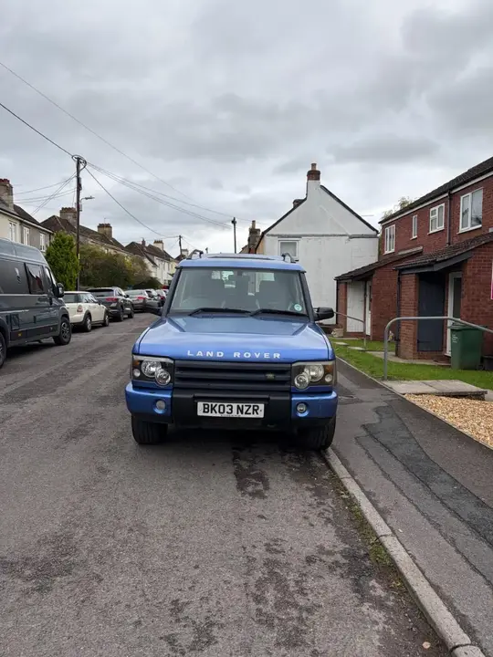 Land Rover Discovery 2003 photo 4