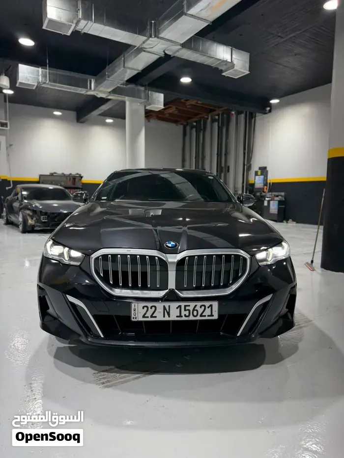 BMW 5 Series 2024 photo 2