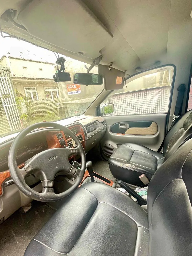 Isuzu Hilander 2005 photo 2