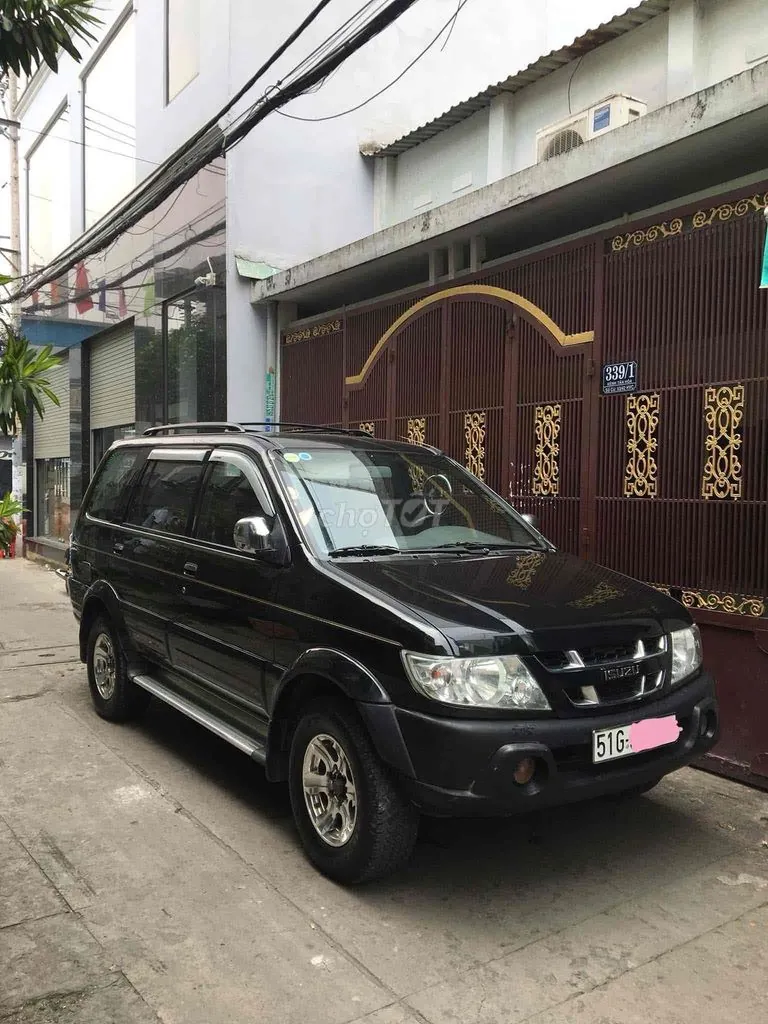 Isuzu Hilander