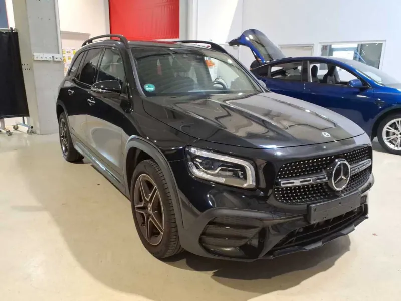 Mercedes-Benz Glb
