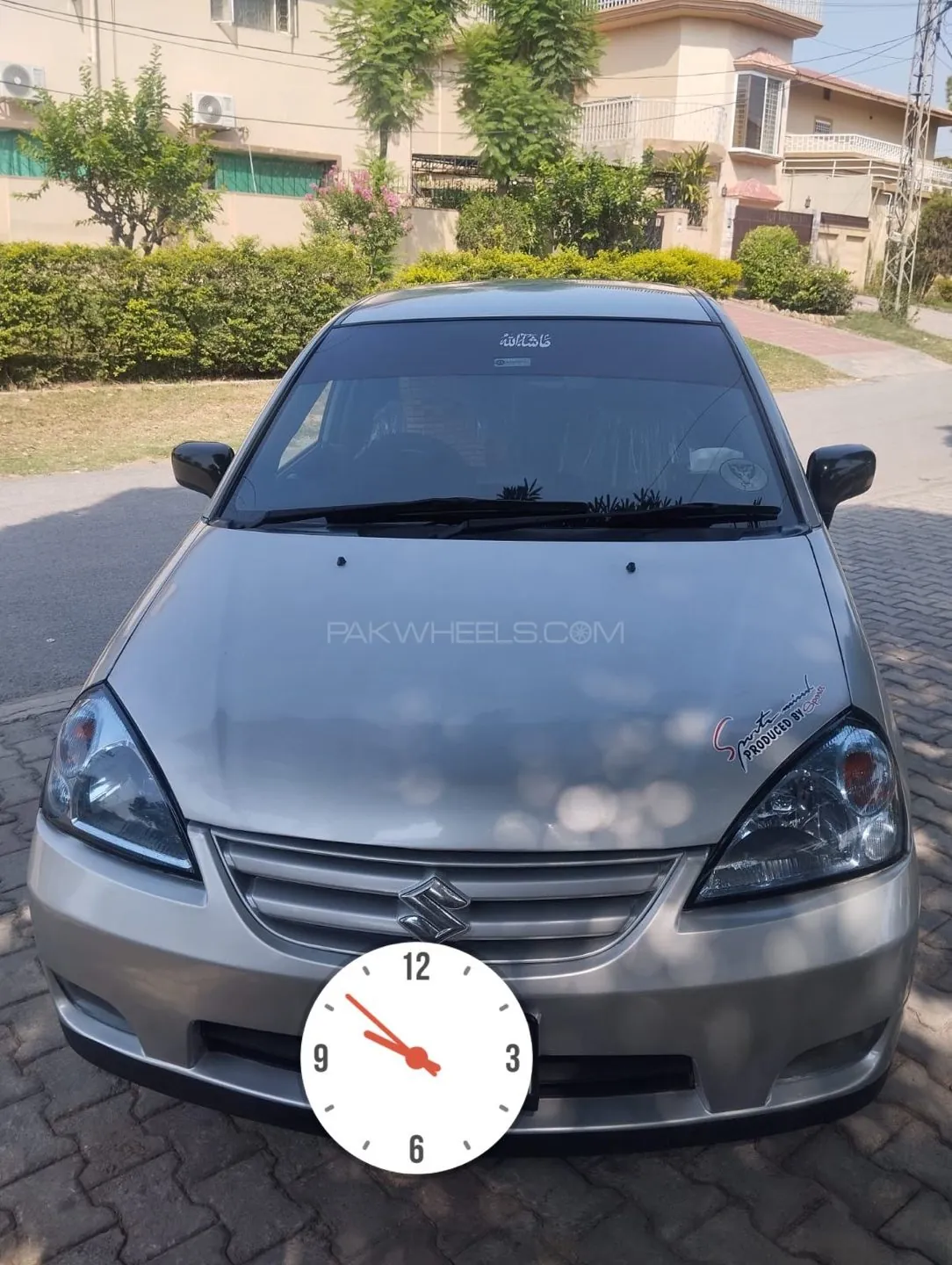 Suzuki Liana