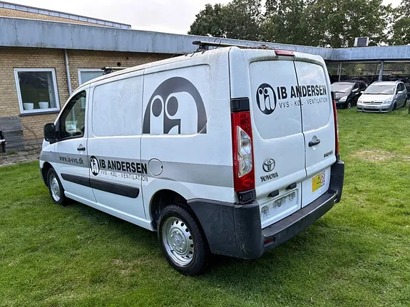 Toyota Proace 2015 photo 4