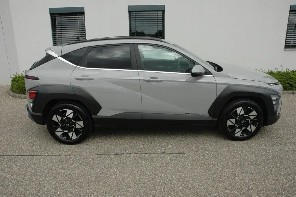 Hyundai Kona 2023 photo 3